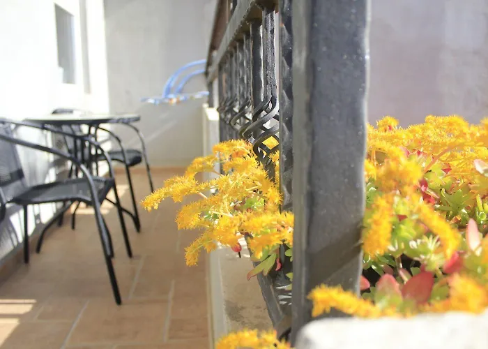 Old Stone Appartement *