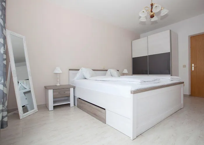 Old Stone * Sukošan