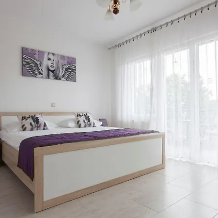 Apartment Old Stone: