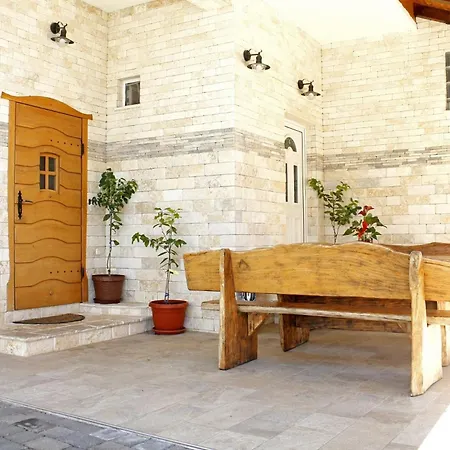 Old Stone: * Sukošan