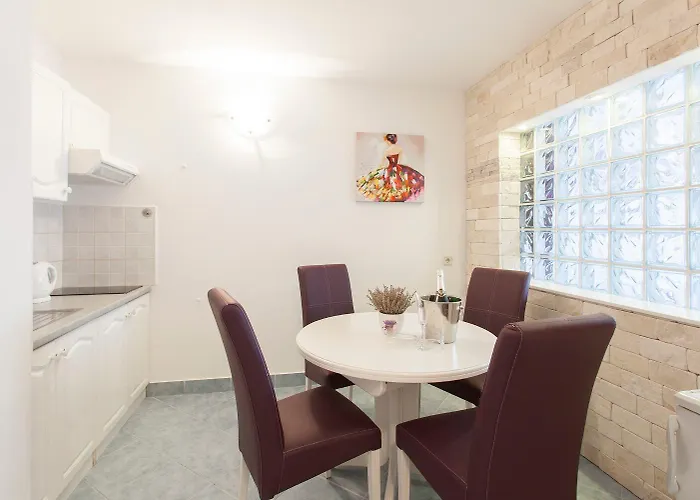 شقة Old Stone: Sukošan