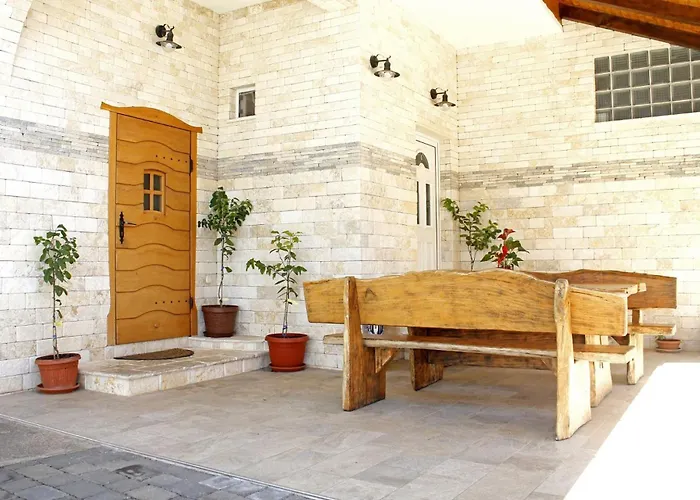 Old Stone: * Sukošan